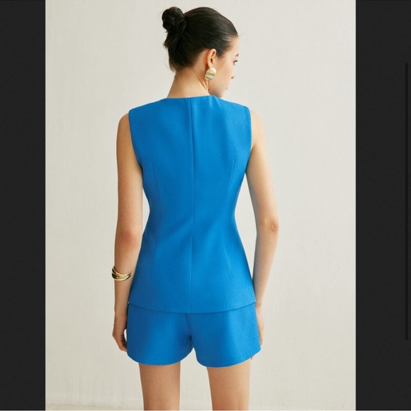 NWT Commense Blue Buttoned Vest and Shorts Set - Picture 12 of 12